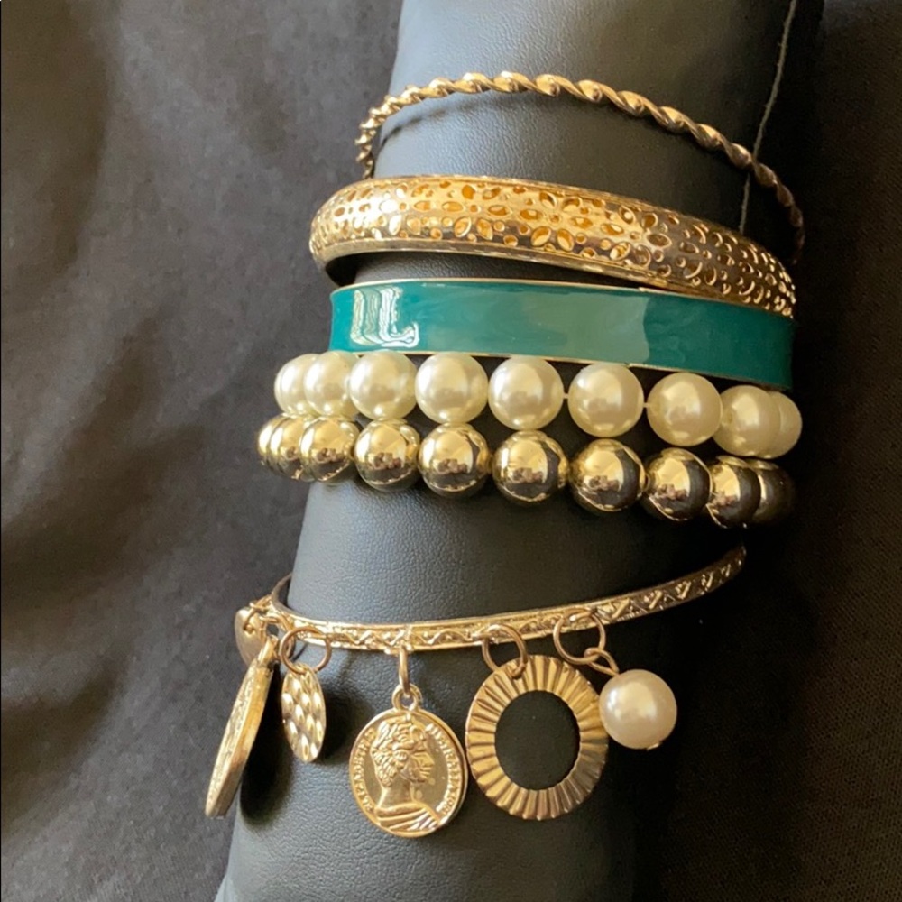 Assorted bangles, - Picture 2 of 3